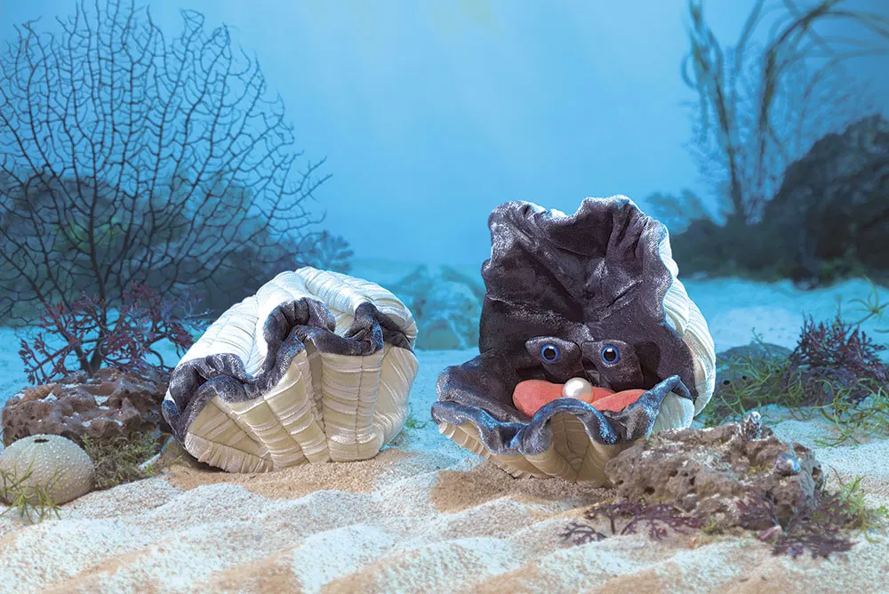 Große Muschel / Giant Clam-Folkmanis® Puppets