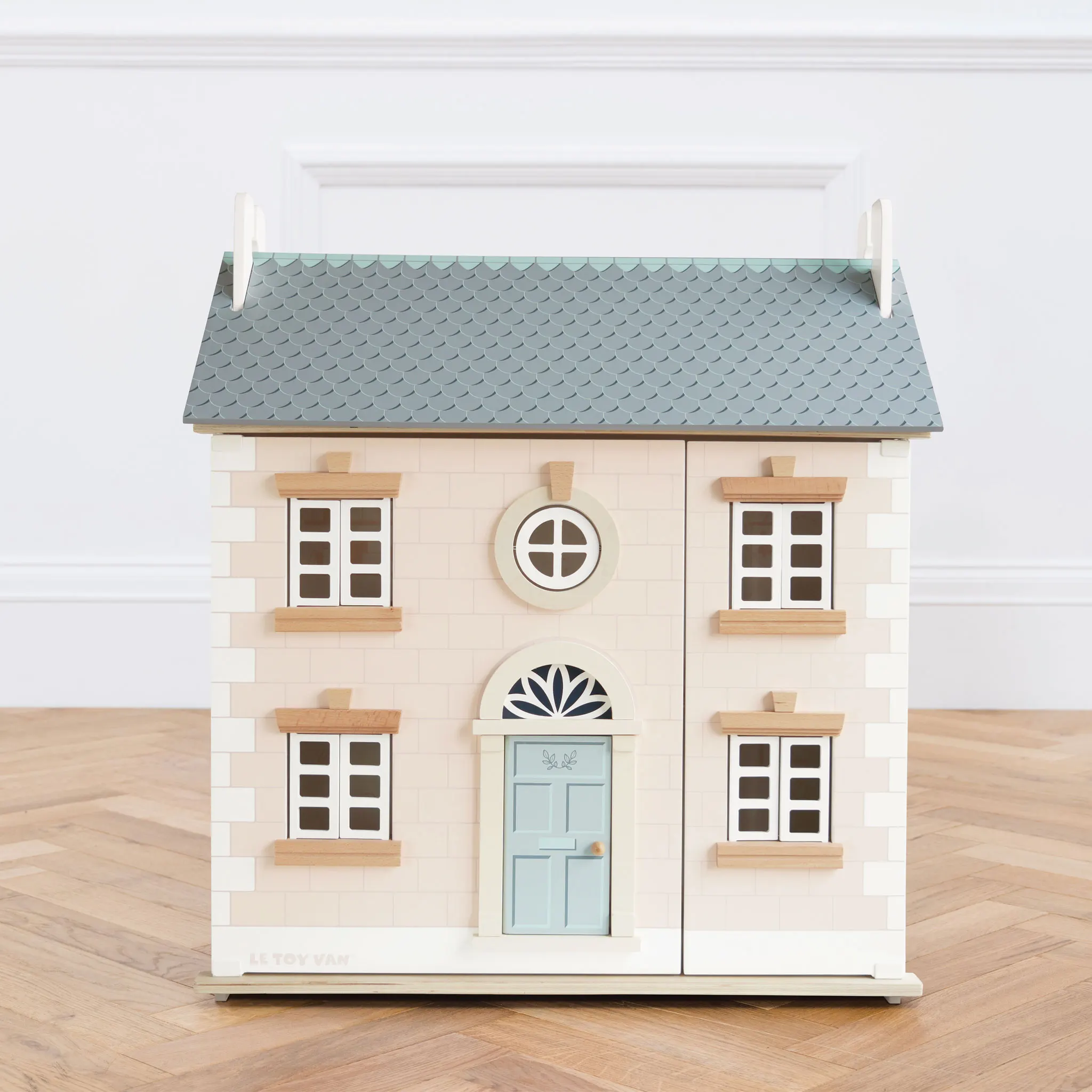 Bay Tree Puppenhaus / Bay Tree Wooden Dolls House (New Look)-Le Toy Van (LTV)