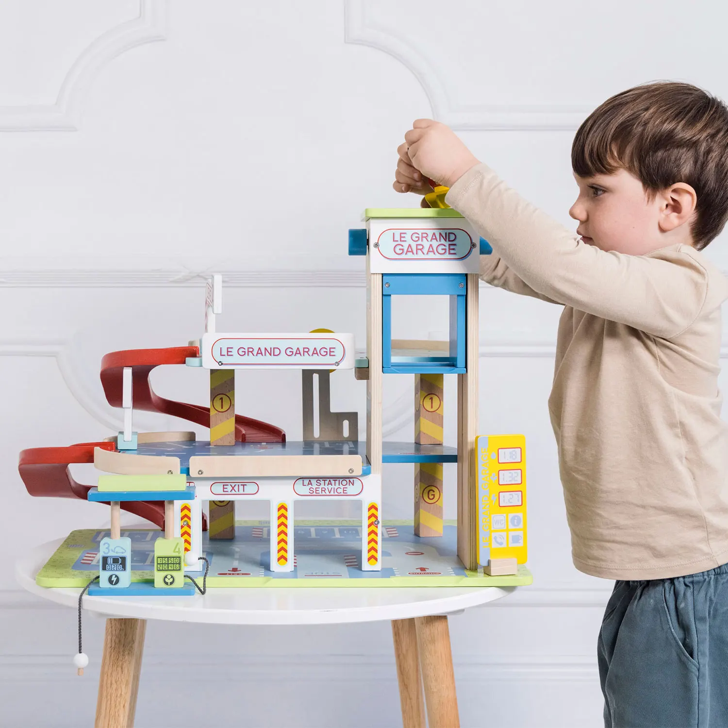 Das große Parkhaus / Le Grand Wooden Garage Das große Parkhaus / Le Grand Wooden Garage-Le Toy Van (LTV)