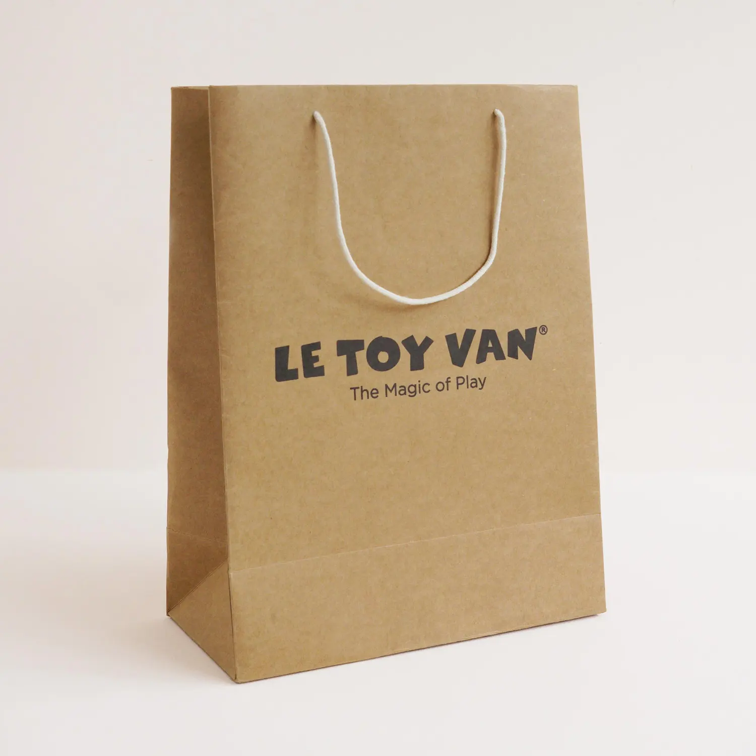 Papiertüten für Verbraucher / Consumer Paper Bags Papiertüten für Verbraucher / Consumer Paper Bags