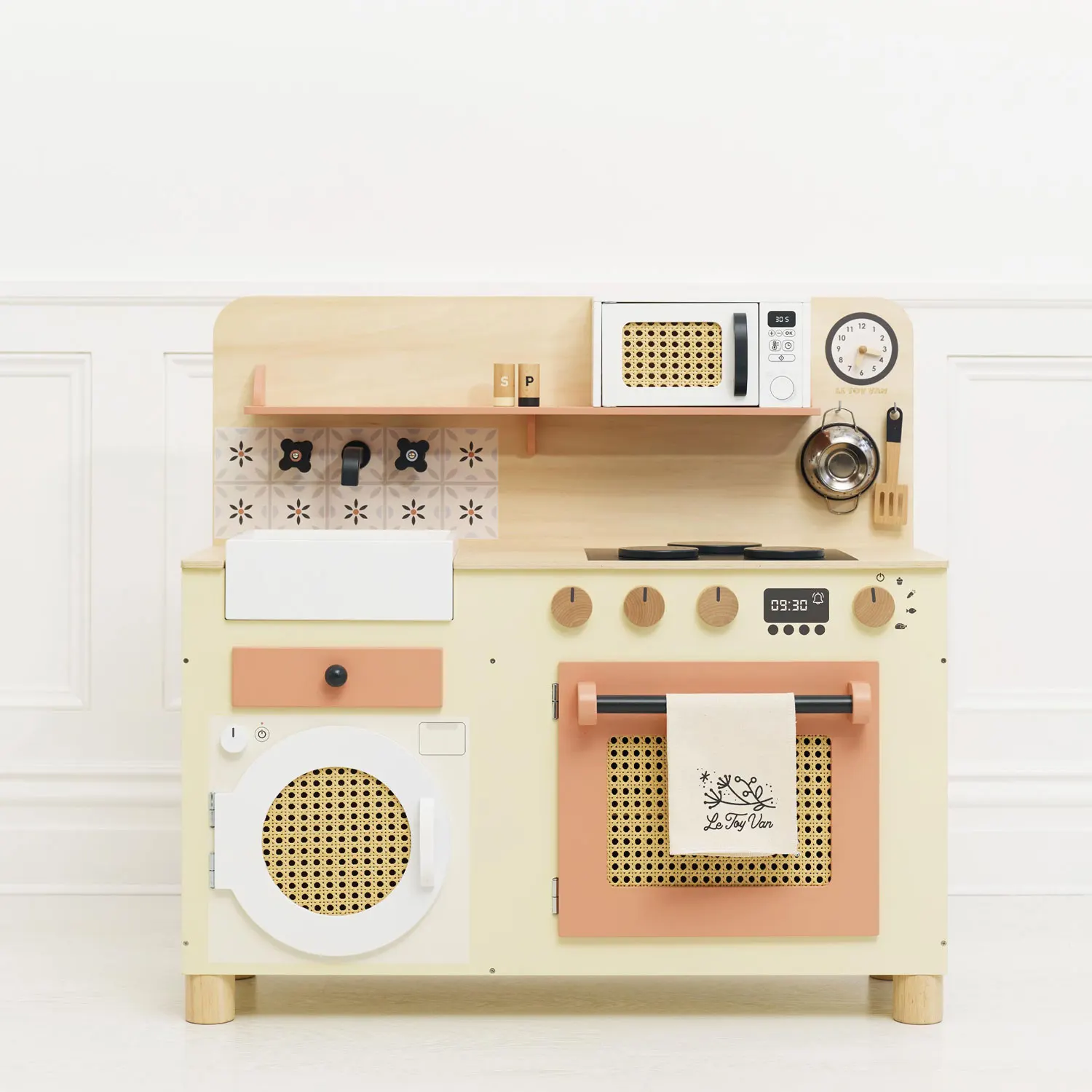 Große Küche / Family Size Wooden Play Kitchen-Le Toy Van (LTV)