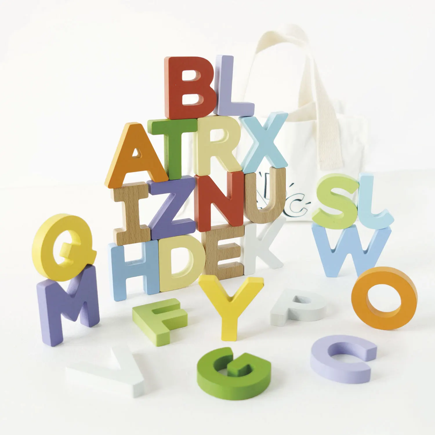 Buchstaben im Beutel / Wooden Alphabet Set & Bag Buchstaben im Beutel / Wooden Alphabet Set & Bag-Le Toy Van (LTV)