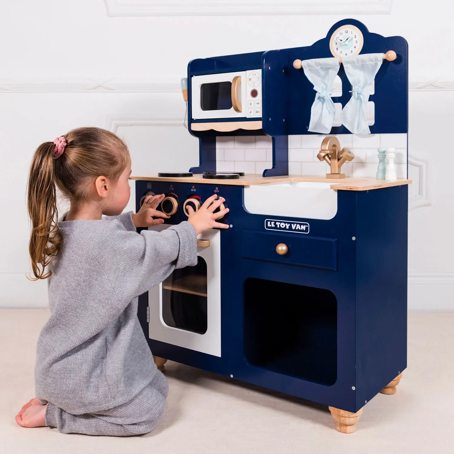 Oxford Küche / Oxford Wooden Play Kitchen Oxford Küche / Oxford Wooden Play Kitchen-Le Toy Van (LTV)
