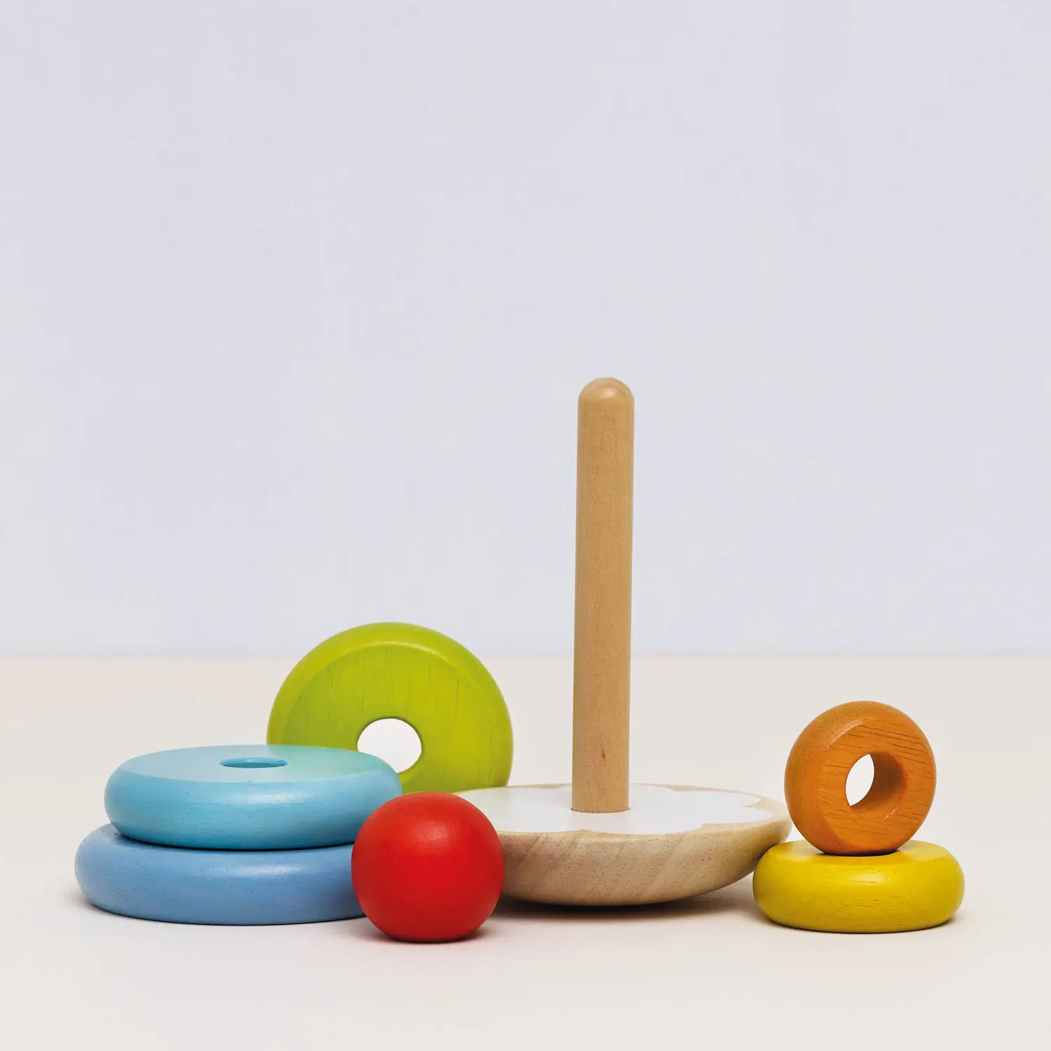 Regenbogen Steckspiel / Rainbow Stacking Tower-Le Toy Van (LTV)